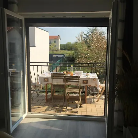 Vakantiehuis La Casa Nancy 12 Pers Parking Et Jardin *
