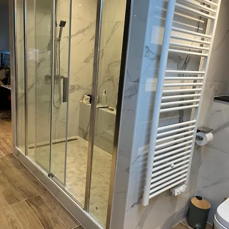 La Casa Nancy 12 Pers Parking Et Jardin Hébergement de vacances Tomblaine